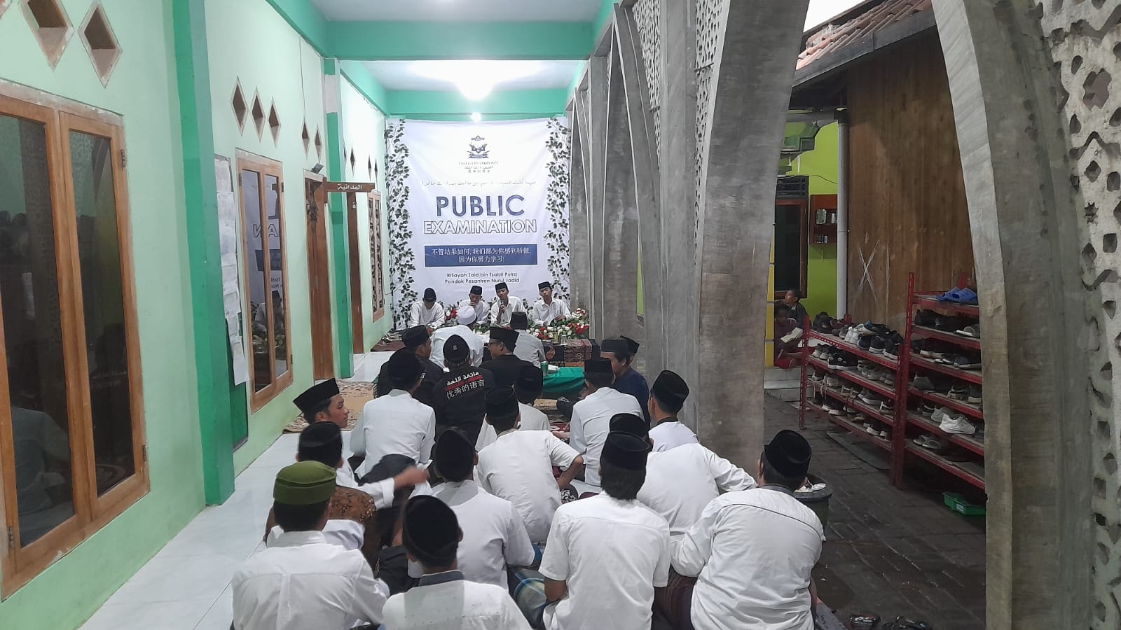 Public Examination oleh Excellent  Language (XL) Pondok Pesantren Nurul Jadid : Harapan Dan Masa Depannya