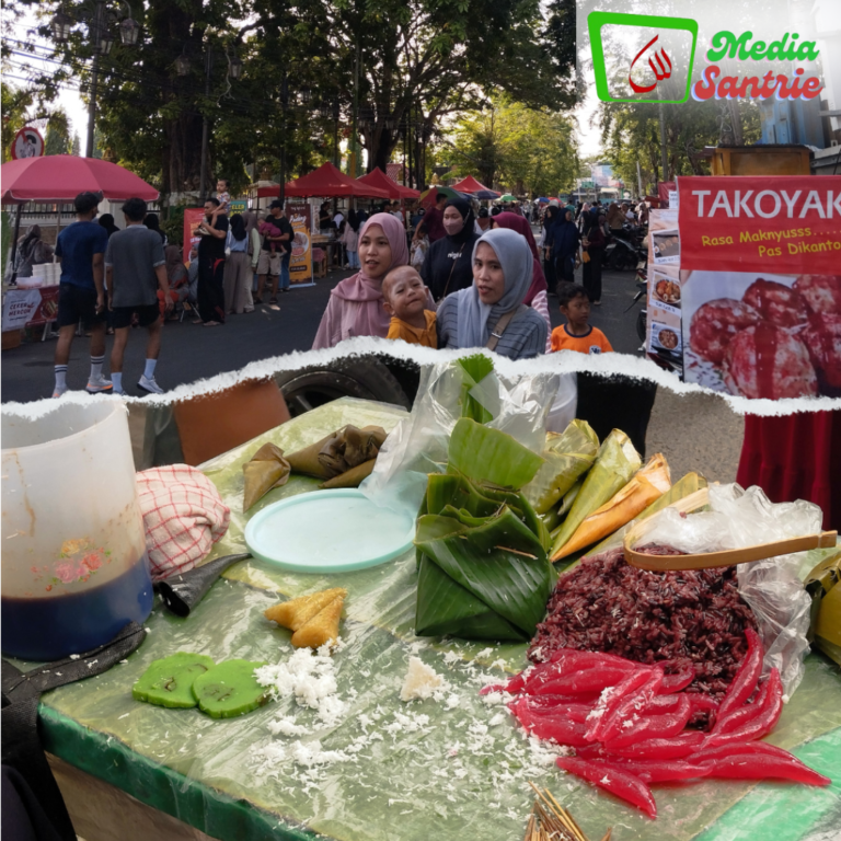 Lupis dan Cenil Jajajanan Tradisional Masih Banyak Peminatnya di Acara CFD